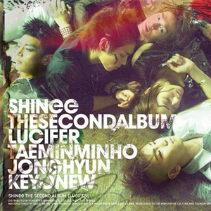 少妇和和尚在野外做爰
