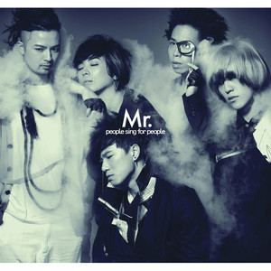 少妇和和尚在野外做爰
